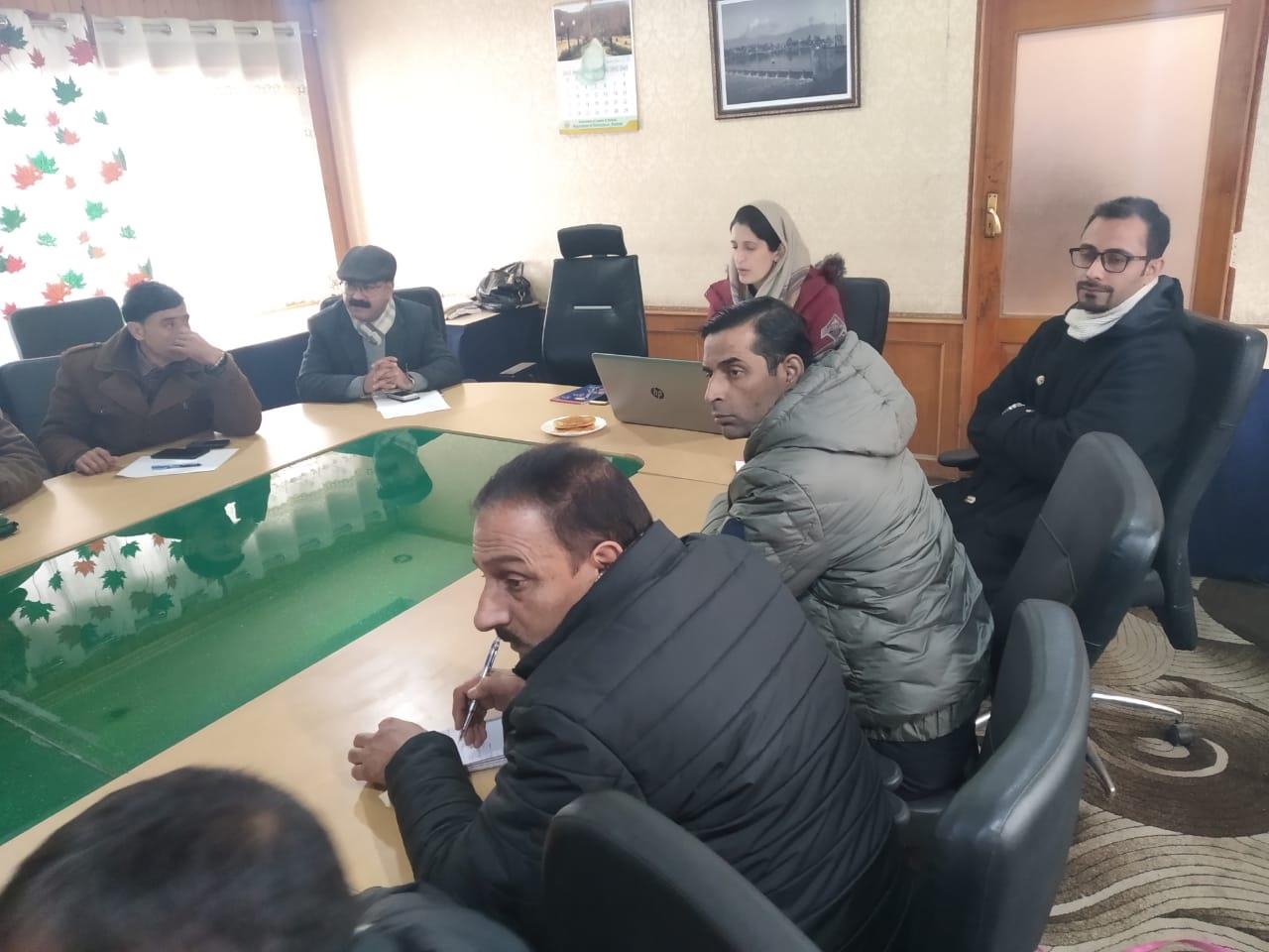 SMC holds training program for identification of homeless in JK