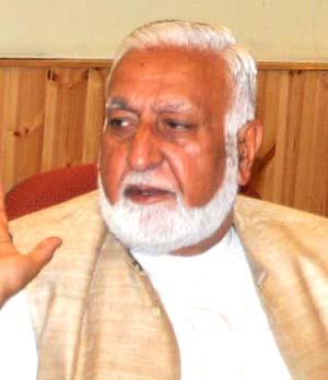 Disappointed over resignation of Shah Faesal: Former J&K CS Sheikh Gh Rasool