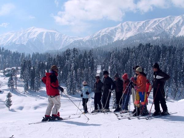 Tourist footfall to JK encouraging: Secy Tourism
