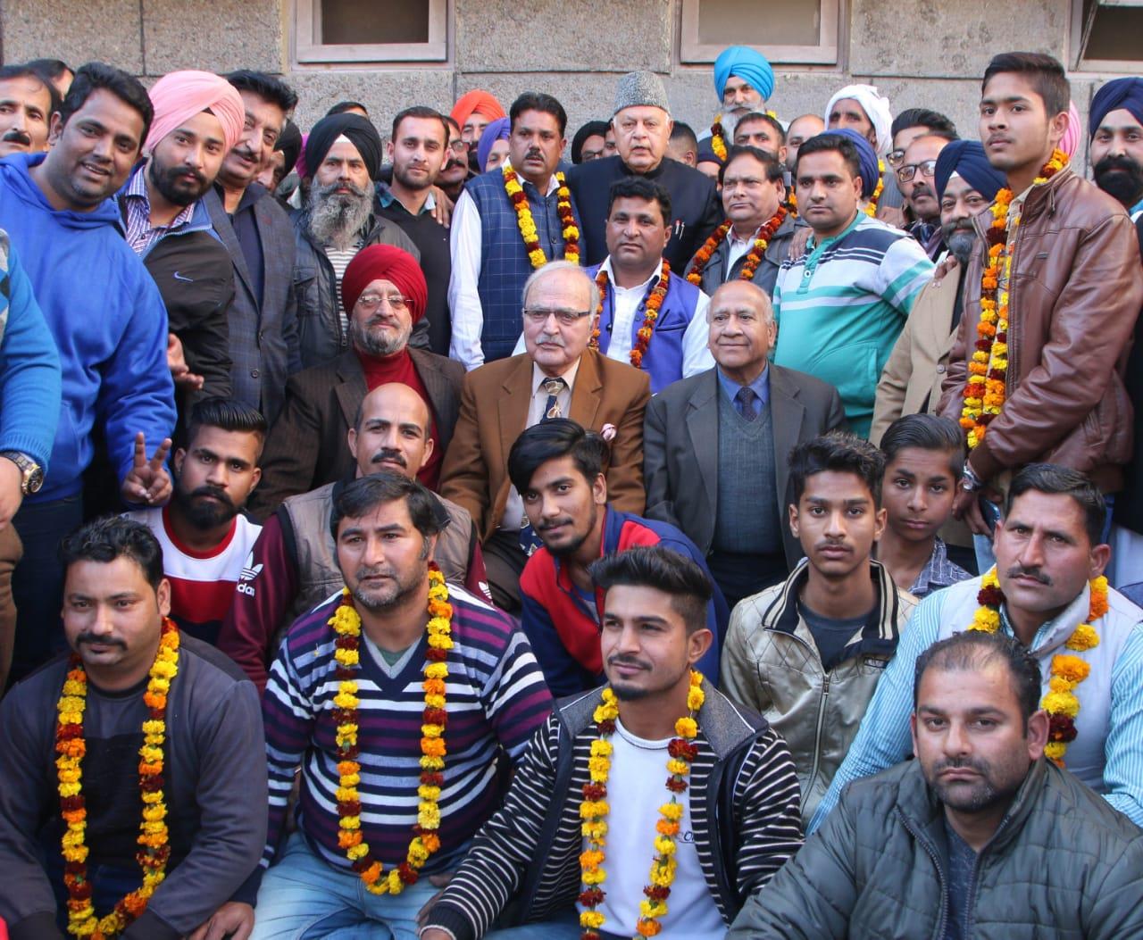 Dr Farooq pitches for absolute majority to NC for meeting challenges to J&K