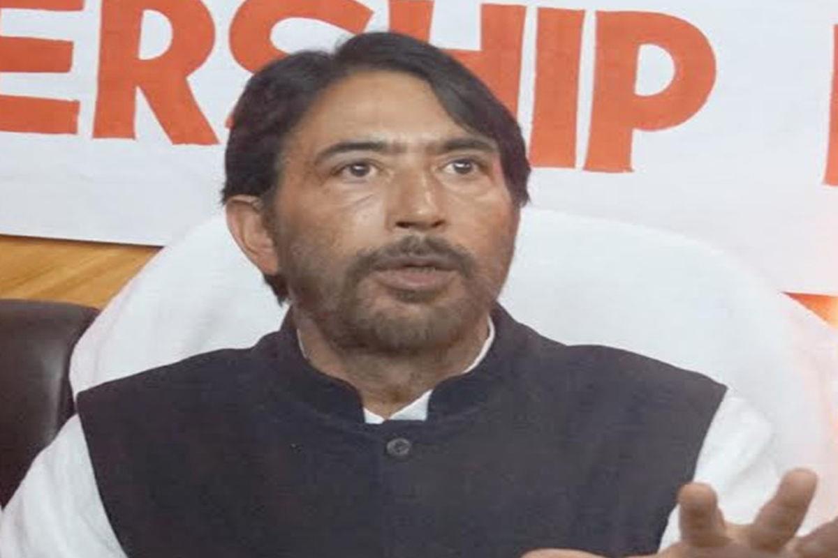Pained to hear a woman forced to deliver on road: G A Mir