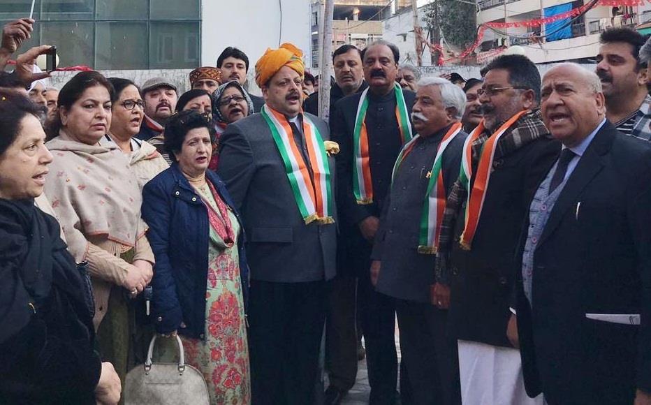 NC hoists tri-colour in SK Bhawan Jammu on eve of R-day