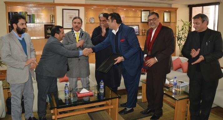 J&K Bank enters into MoU with Infomerics