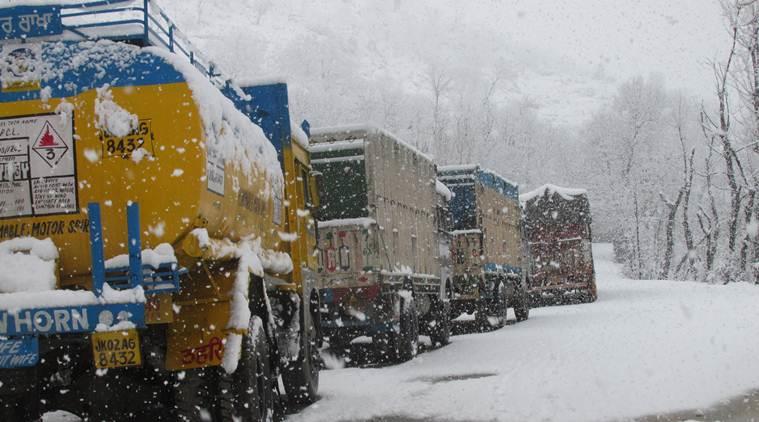 Sgr-Jmu highway closed again as snow, rainfall lead to slippery conditions of road, shooting stones