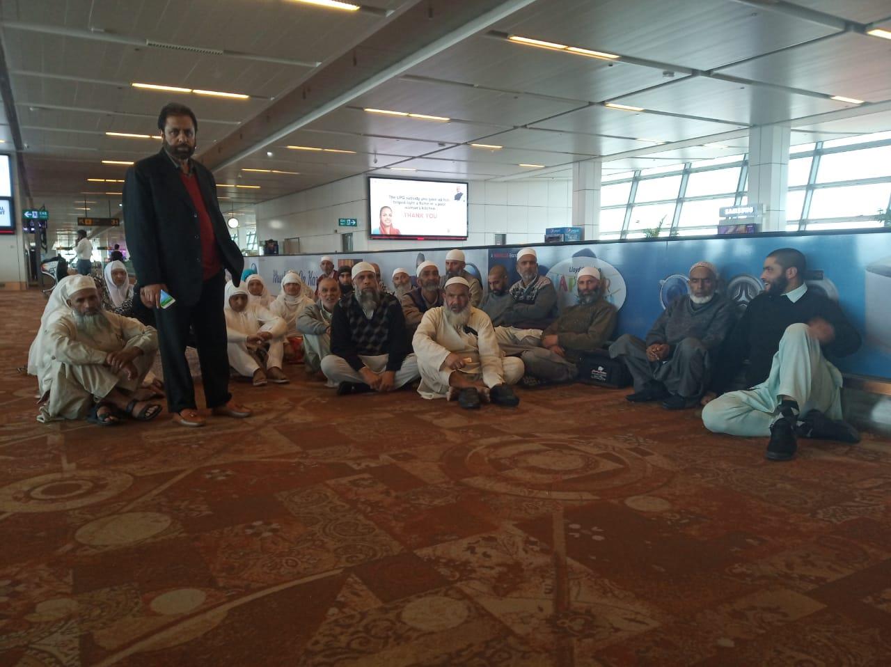 300 Umrah Passengers stranded at IGI Airport Delhi
