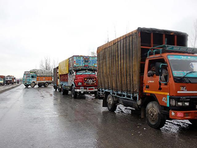 One-way traffic allowed on Jammu-Srinagar highway