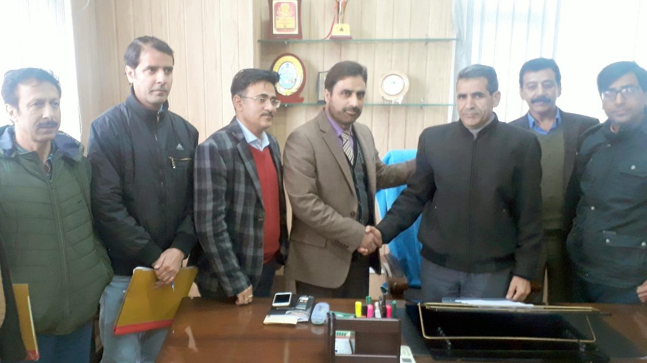 Guzlar Dar takes charge as Dir Information
