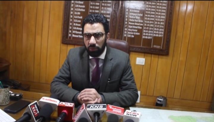 Dr. Syed Abid Rashid Shah assumes charge as DDC Pulwama