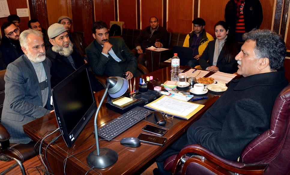 Govt mulls to introduce vocational courses in private schools: Advisor Ganai