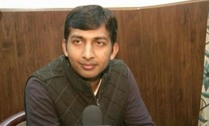 Garg assumes charge as DC Kupwara