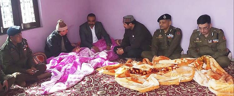 DGP visits DySP Aman Thakur’s family