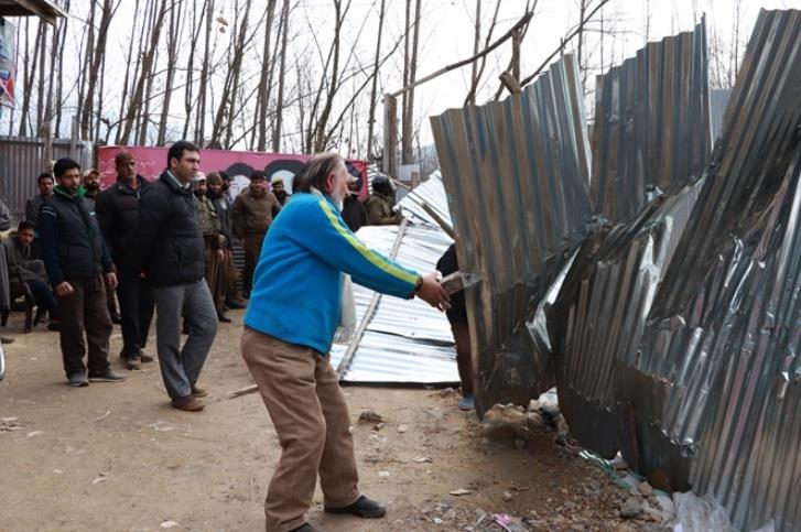VC LAWDA warns of stern action against encroachers