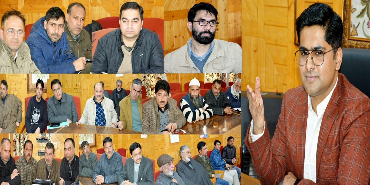 Ensure quality fertilizers, pesticides or face stern action: DDC Shopian