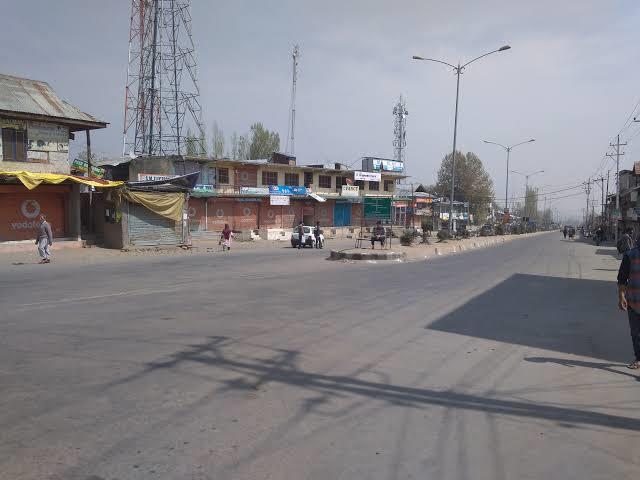 Kashmir shuts against detention of Yaseen Malik under PSA