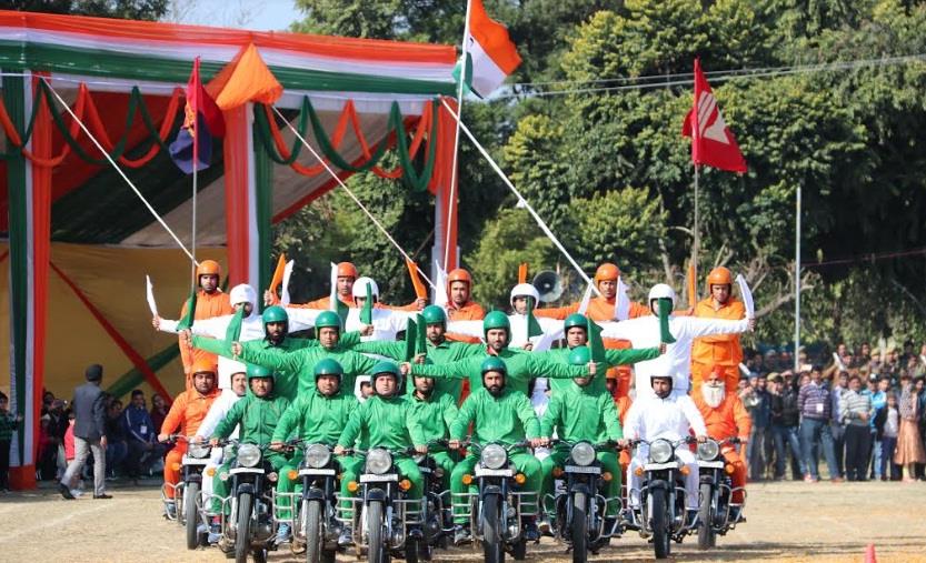 DGP rewards J&K Police Dare Devil team for excellent performance during Republic Day Celebrations-2019