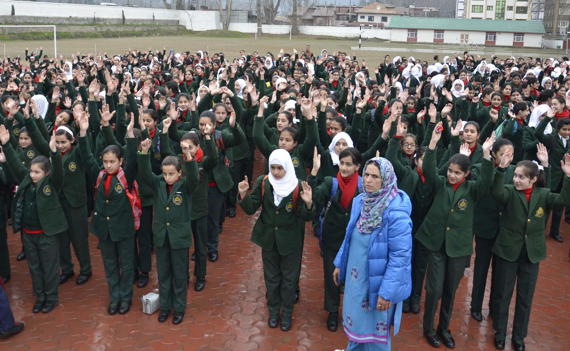 Schools reopen in Kashmir after three-month-long winter break