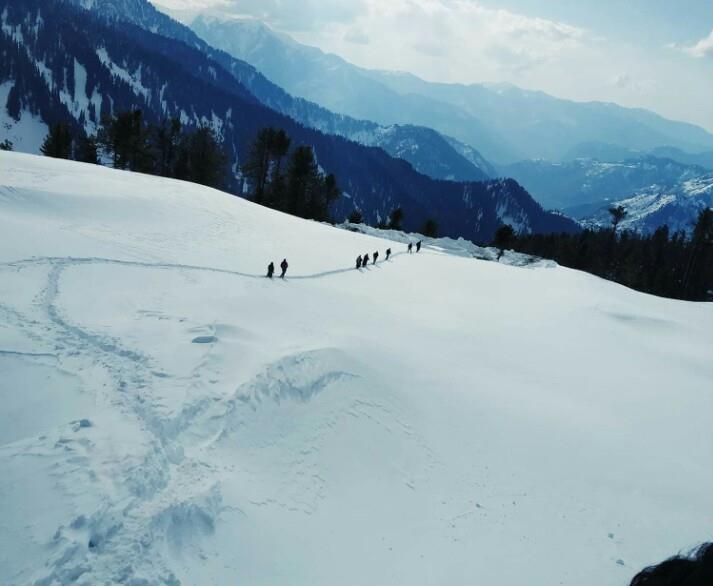 Three persons die at Sadhna top after blizzard hits it