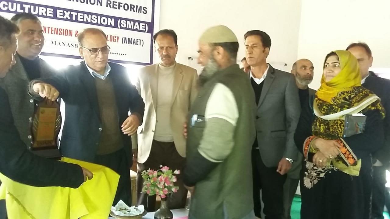 Fish farmers’ mela conducted at National Fish Seed Farm Manasbal