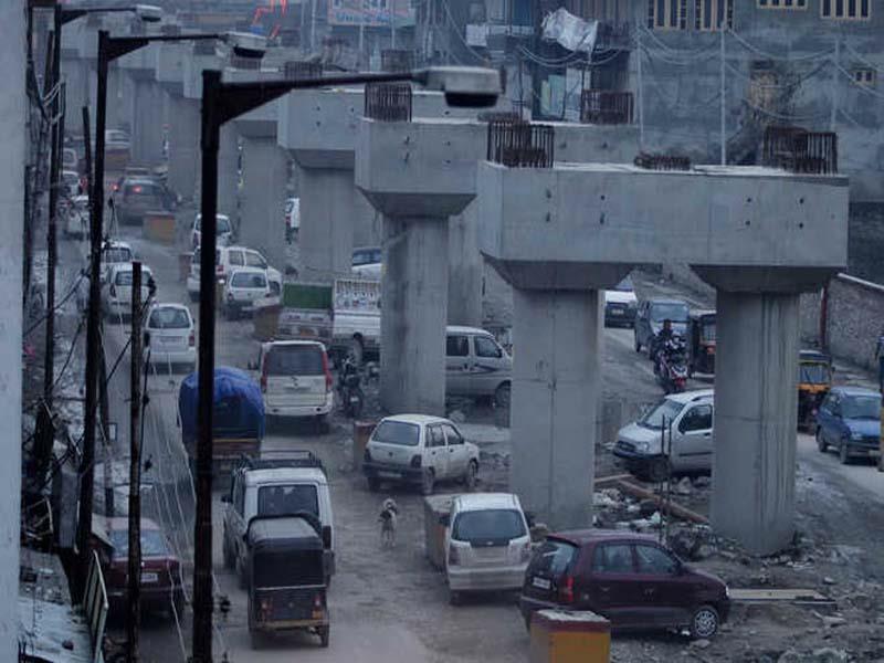 Don’t park vehicles underneath flyover: Traffic Police