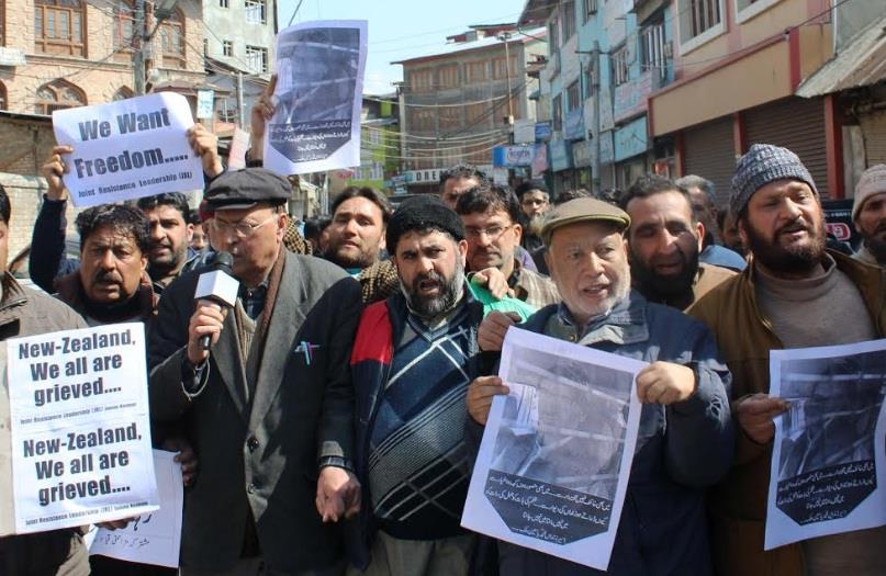 JKLF protests on JRL’s call against NIA’s summon to Mirwaiz, detention of Malik, others