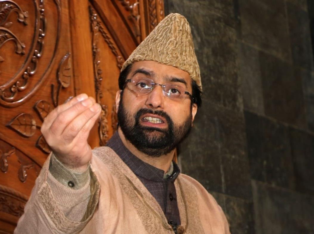 Mirwaiz condoles demise of Imam Jamia Masjid Shopain