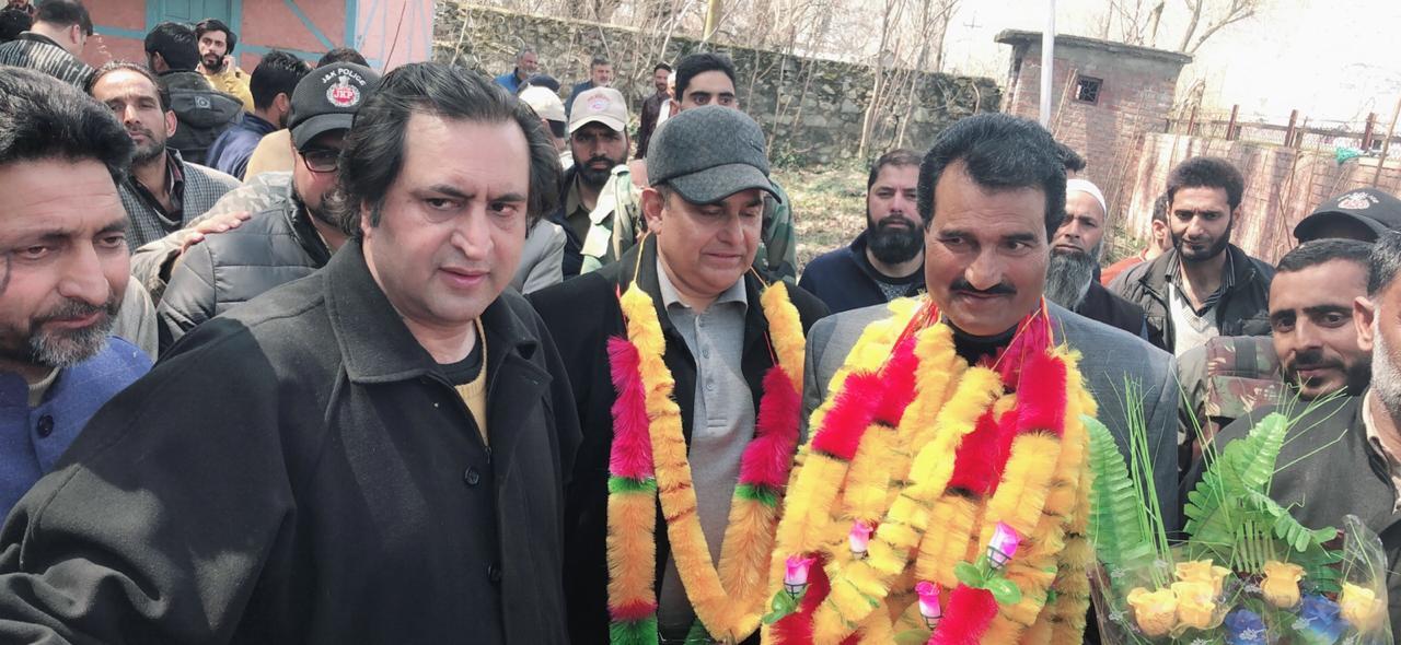 Fazal Baig joins Peoples Conference