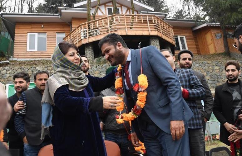 Imran Ibrahim joins PDP in presence of Mehbooba Mufti