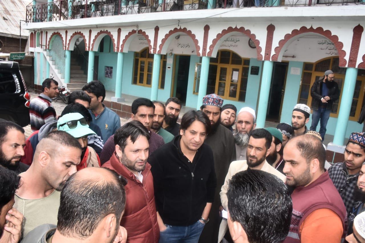Dy Mayor, youth Secretary PDP Arif laigroo tours city areas