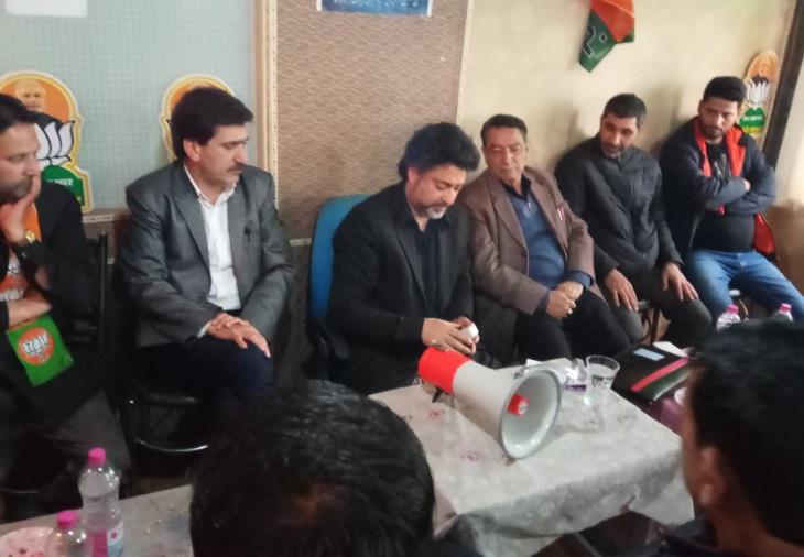 NC, PDP have befooled Kashmiri people from five decades for power: Khalid Jahangir