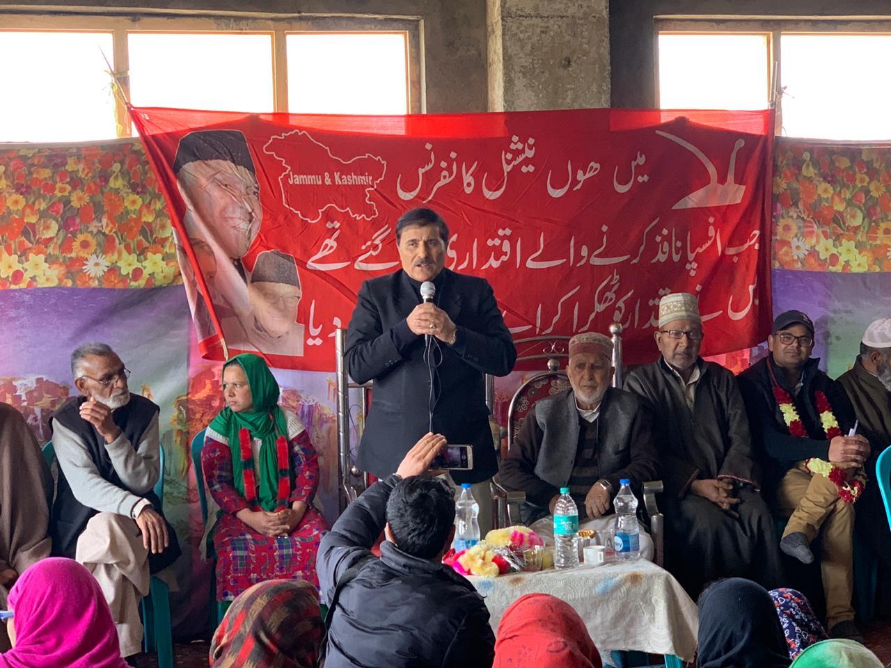 Give befitting reply to BJP by electing Farooq Abdullah to Parliament: Mubarak Gul