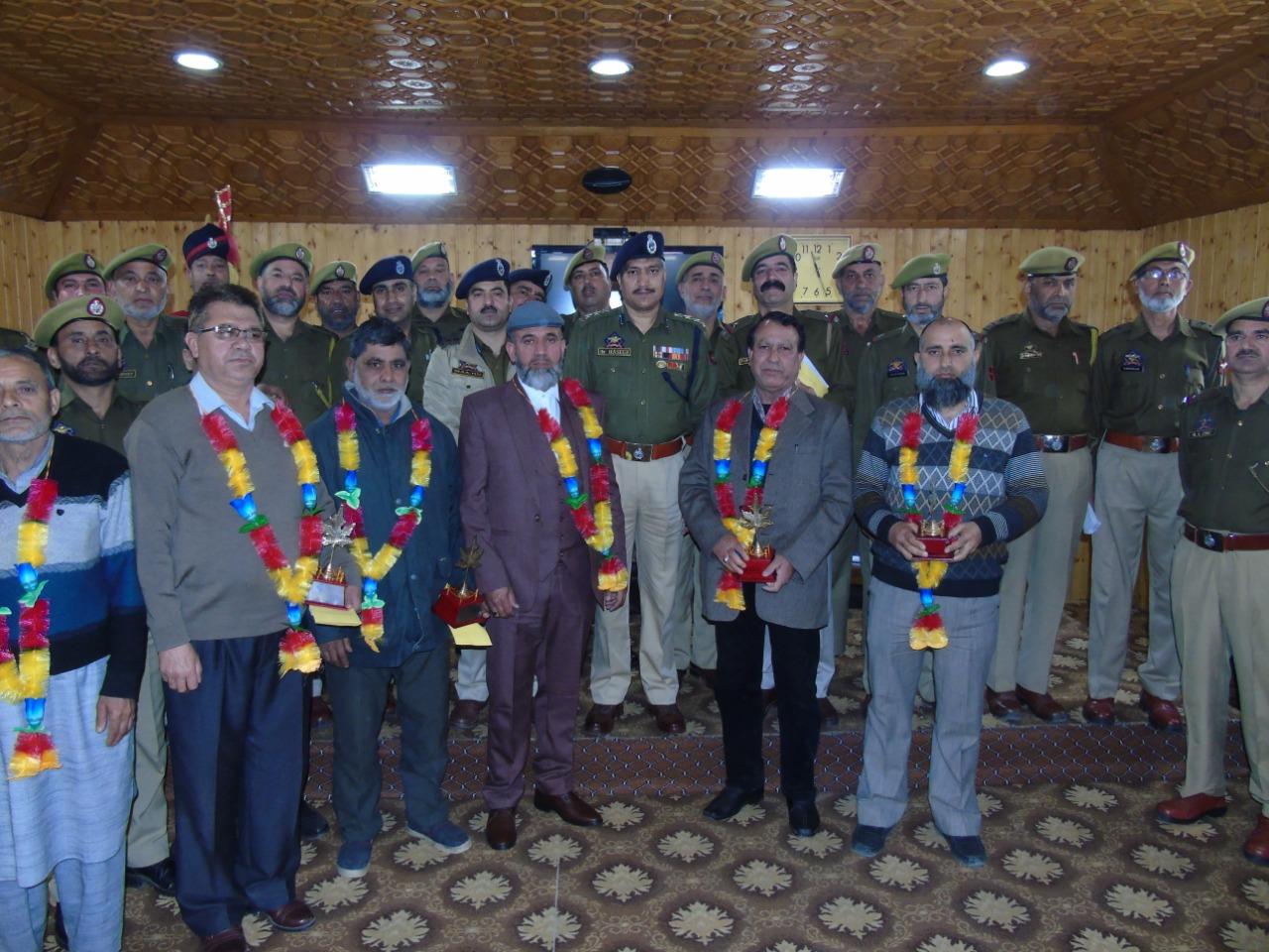 SSP Srinagar hosts farewell function for superannuating officers, officials