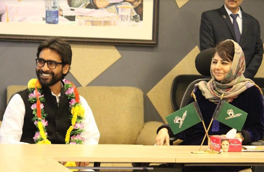 Activist who led justice campaign for Kathua rape and murder case joins PDP