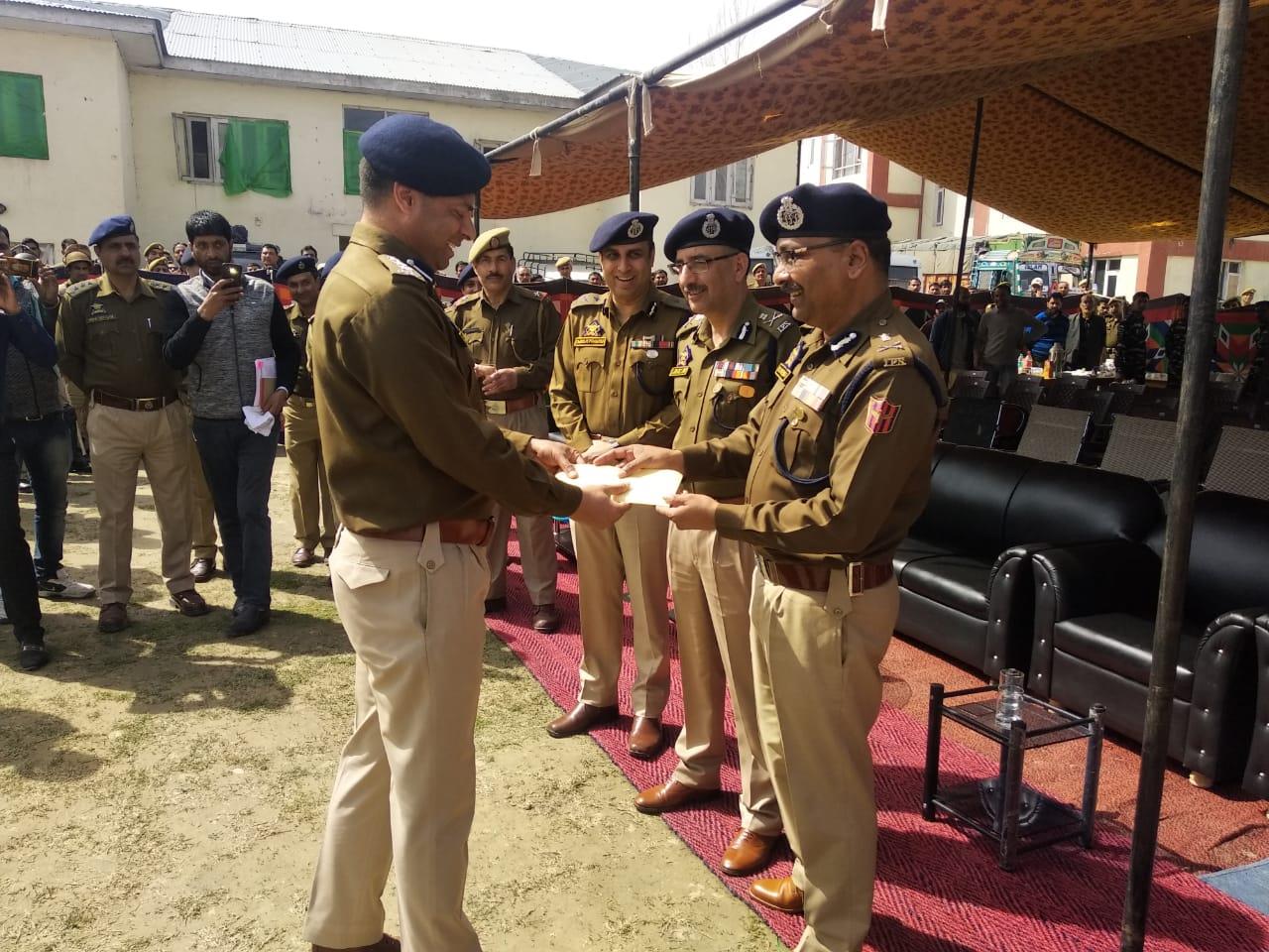 DGP reviews security arrangements at Sopore, Bandipora