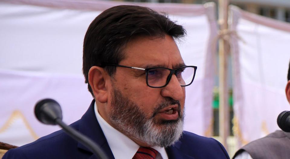 Traffic ban tantamount to intrusion on civil liberties: Altaf Bukhari