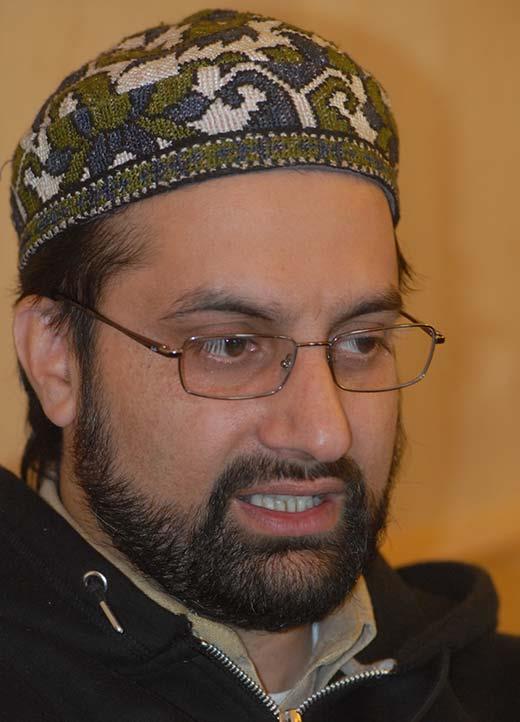 Valley scholars, clerics angry over frequent harassment to Mirwaiz