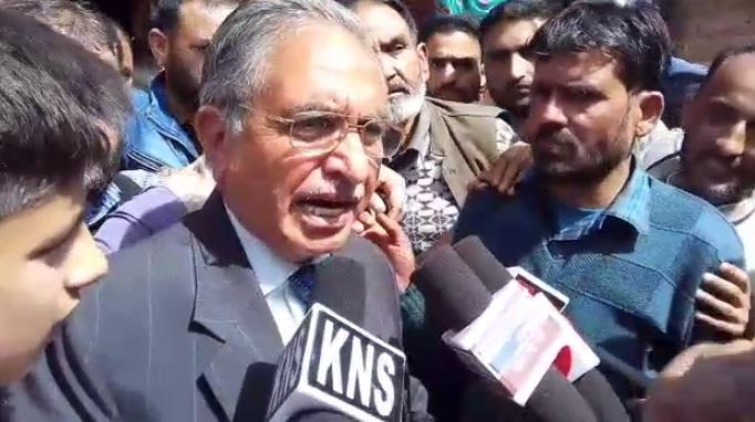 G H Mir extends support to Er Rashid for Lok Sabha polls