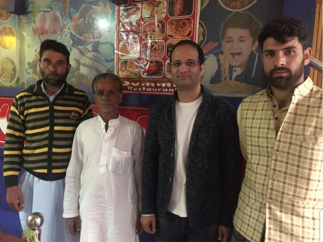 JKPM leader meets Kulgam delegations, discusses daily issues