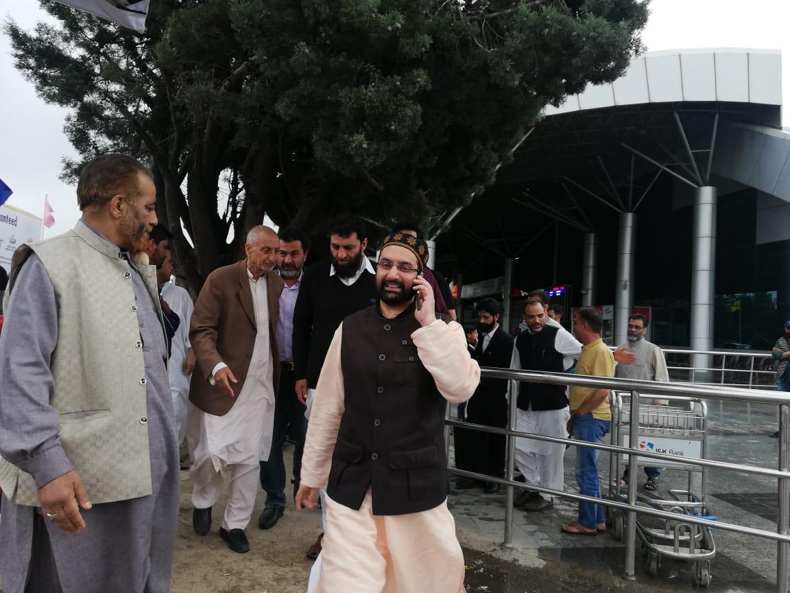 Mirwaiz returns home after questioning by NIA for 3 consecutive days