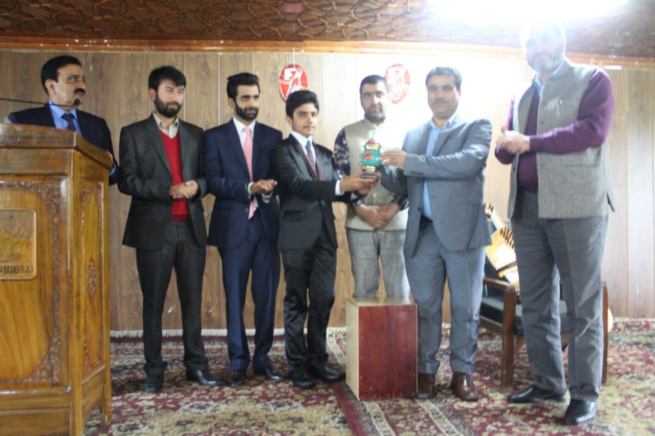 Café Hamin Asto inaugurated at Nigeen Club