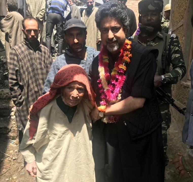Khalid Jahangir visits Khag village of Budgam, interacts with people