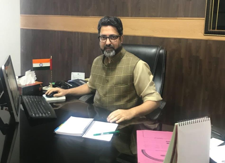 Khalid Jehangir woes to fight for basic amenities, addresses election meetings in Ganderbal