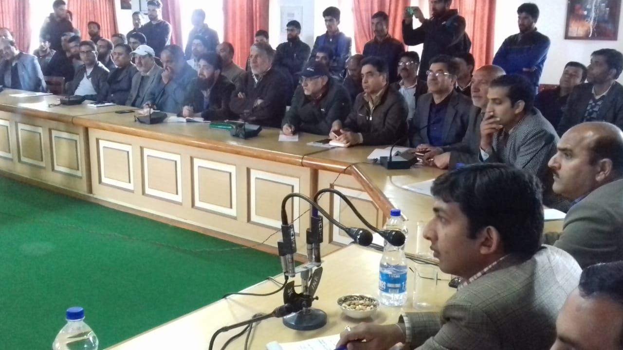 DC Kupwara holds Awami Darbar in Handwara