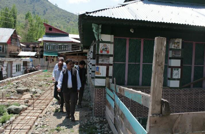 Dir Tourism inspects progress of developmental projects at Anantnag, Kulgam, Pulwama
