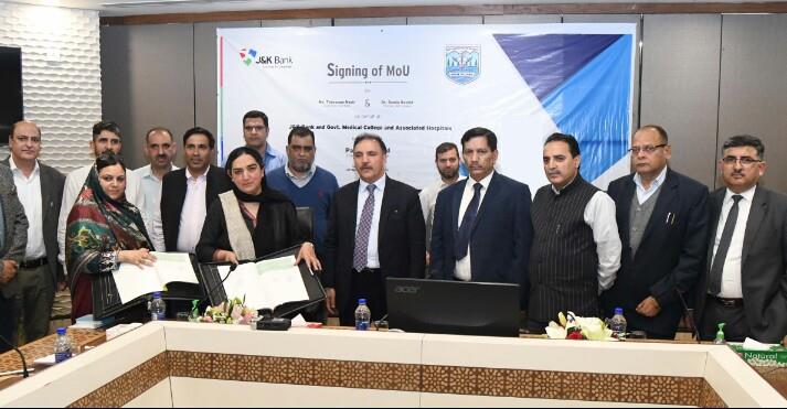 JK Bank signs MoU with GMC Srinagar for upgradation of Banking infrastructure