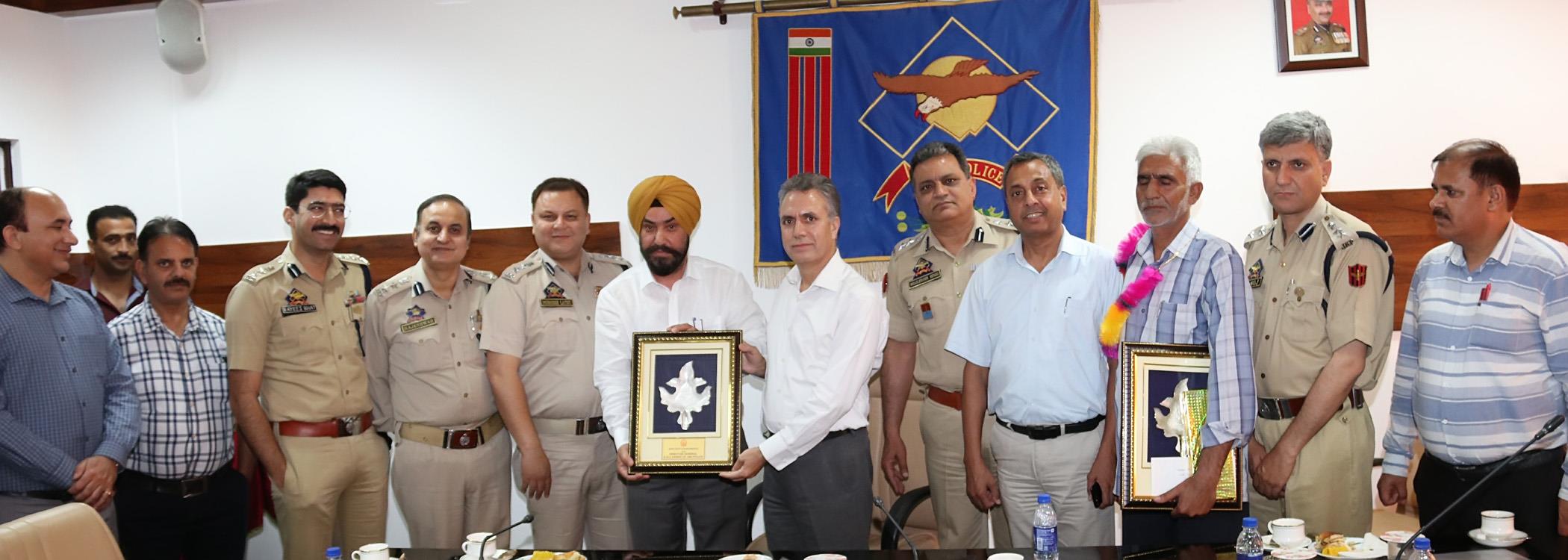 PHQ bids farewell to retiring officers