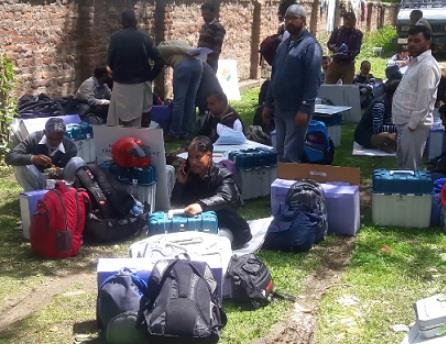 LS polls: 433 polling parties dispatched for four constituencies of Kulgam