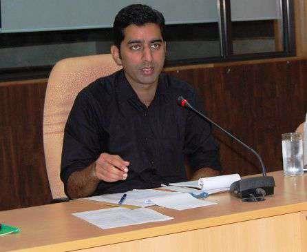 Srinagar administration starts public outreach initiative to address developmental concerns