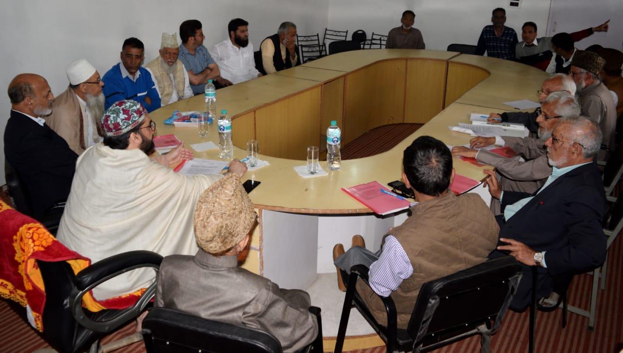 Anjuman e Auqaf holds important meeting chaired by Mirwaiz