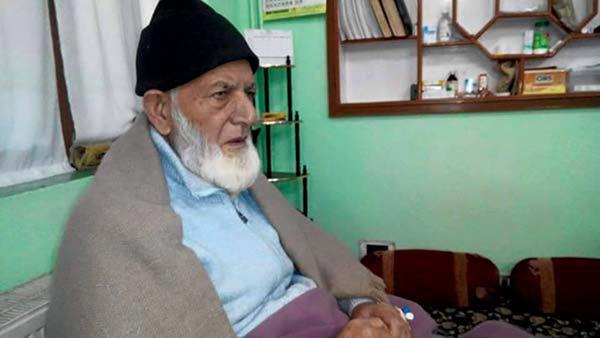 Geelani discharged from SKIMS Soura