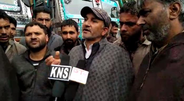 Authorities not allowing us to move towards Leh: Truck drivers